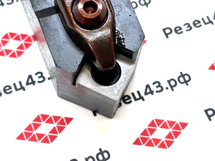 Резец наружного точения DSDNN2525M12