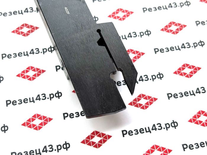 Резец отрезной канавочный MGEHL2525-4T30