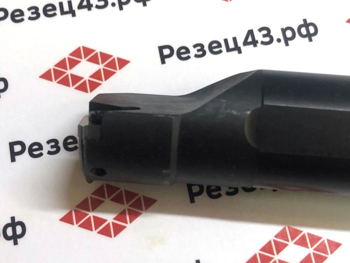 Резец резьбовой SNR0032T16