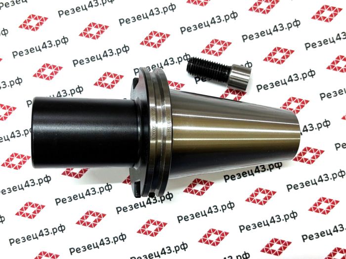 Оправка переходная (адаптер) с конуса SK50 на конус Морзе №4 (КМ4, MT4) (SK50-MTB4)