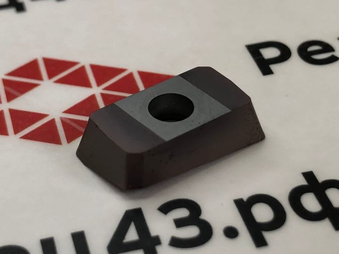 Пластина APMT1604PDER-H2 LY9060