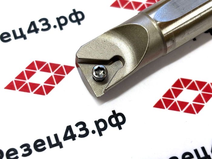 Резец внутреннего точения H12M-STUCR11 (инструментальная сталь H13)