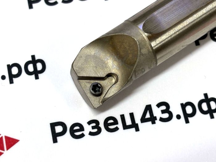 Резец внутреннего точения H16Q-STUCR11 (инструментальная сталь H13)