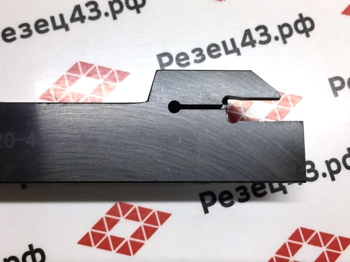 Резец отрезной MGEHL2020-4