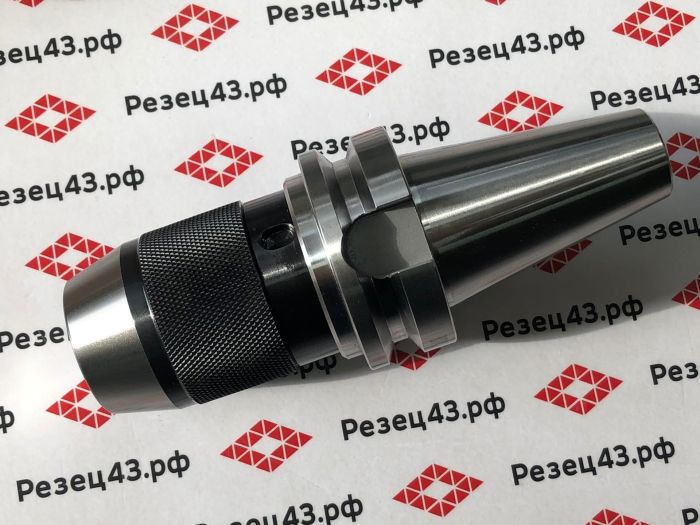 Сверлильный патрон 1-13 мм самозажимной на конусе BT40 (ISO40, 7:24) BT40-SPU13-110