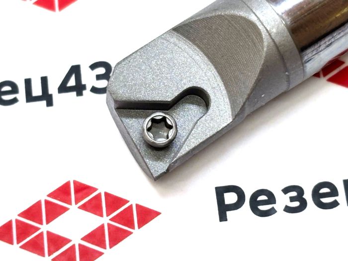Резец внутреннего точения C12M-STUCR09 антивибрационный
