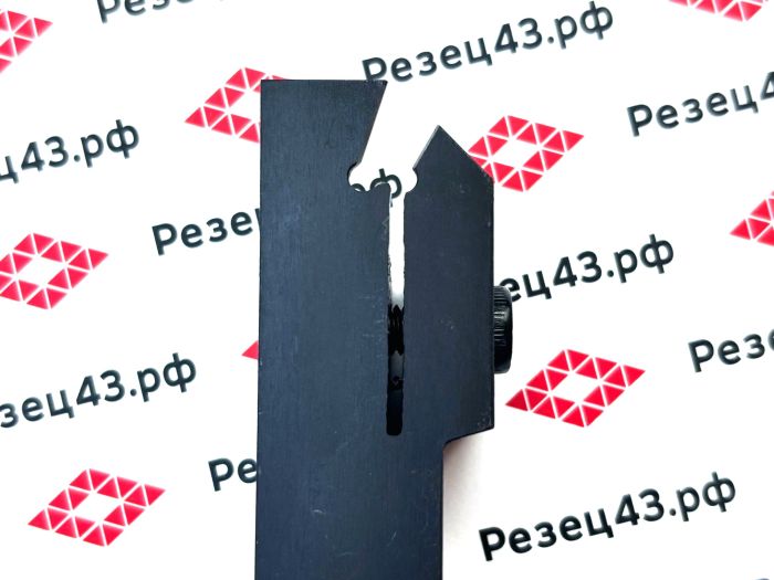 Резец отрезной канавочный ZQ2020R-3