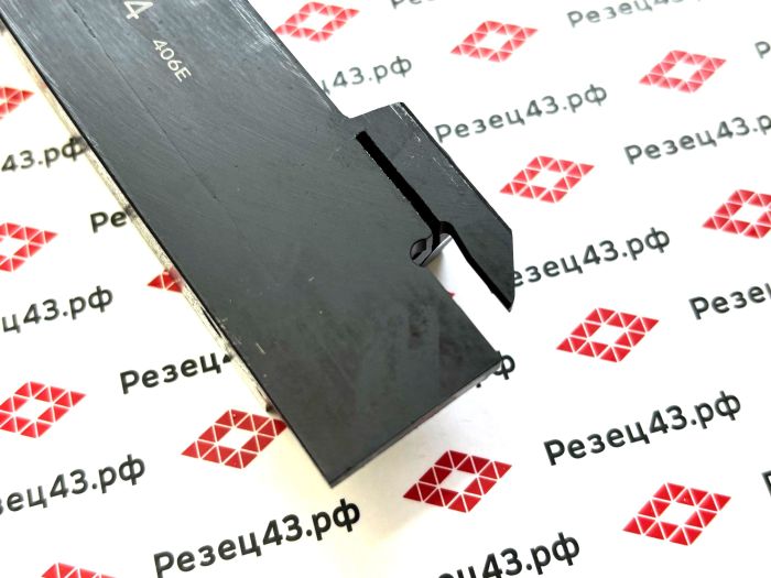 Резец отрезной канавочный MGEHL3232-4