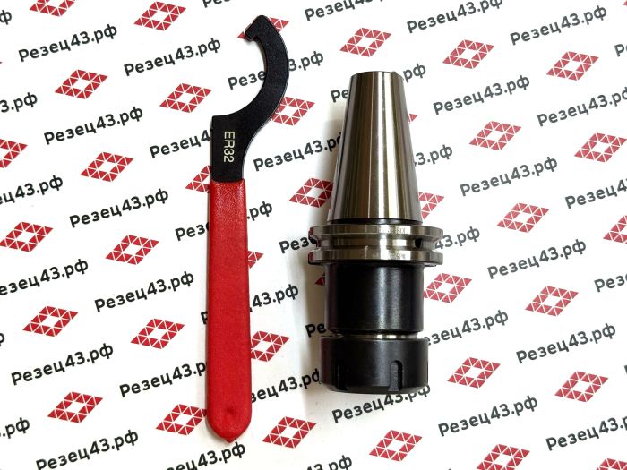 Цанговый патрон SK40 с ключом и набором цанг ER32 в кейсе (SK40-ER32-18PCS)