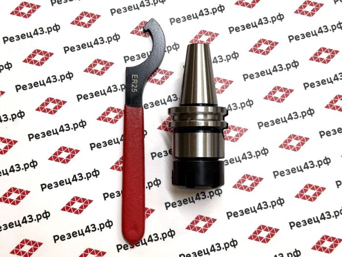 Цанговый патрон SK30 с ключом и набором цанг ER25 в кейсе (SK30-ER25-15PCS)